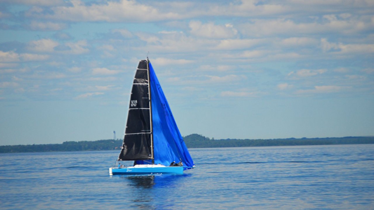 Chicago race 2017 Blue boat